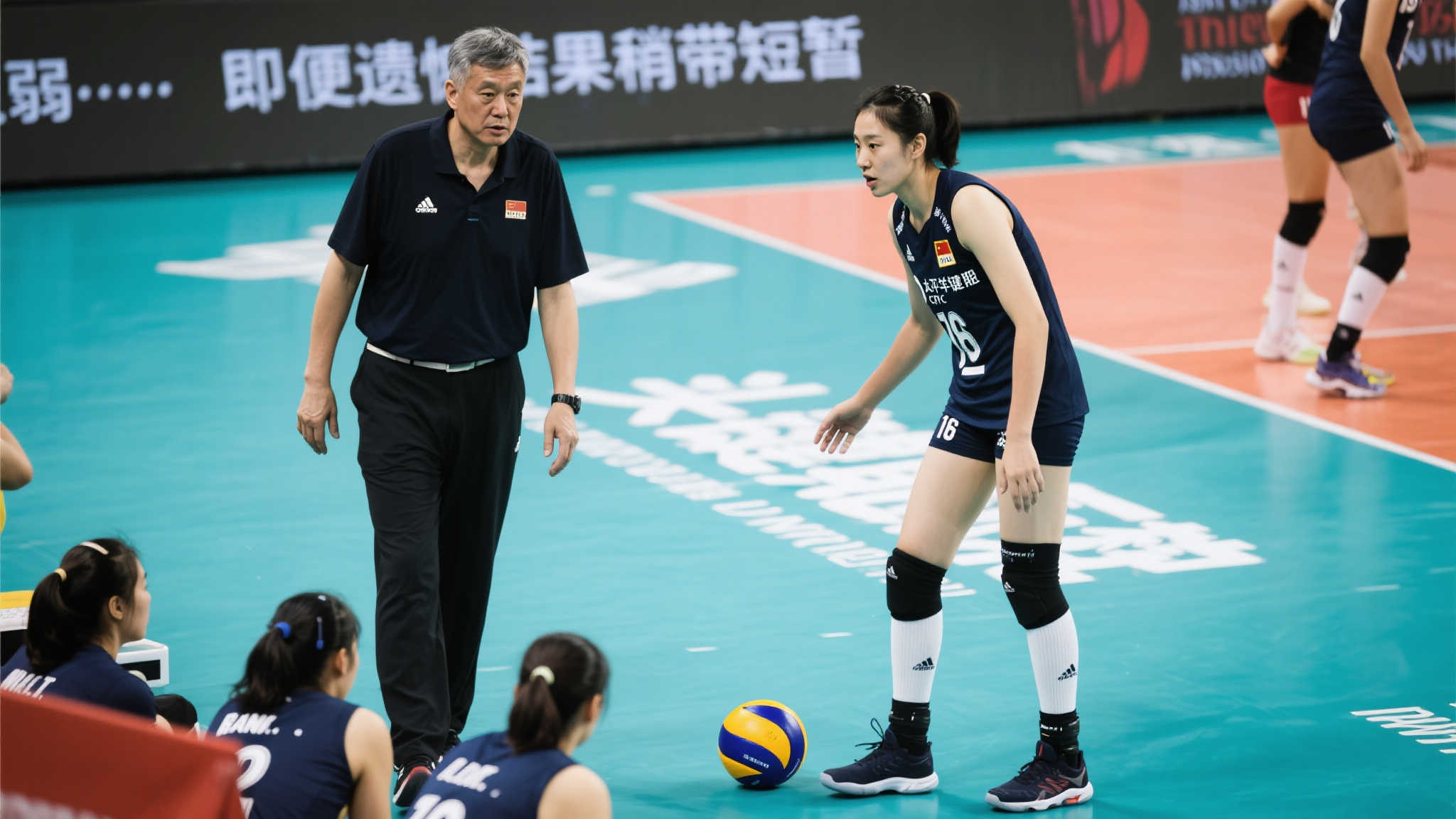 王欣瑜鏖战三盘惜败万卓索娃,柏林站屈居亚军后幽默展望未来 王欣瑜鏖战三盘惜败万卓索娃,柏林站屈居亚军后幽默展望未来